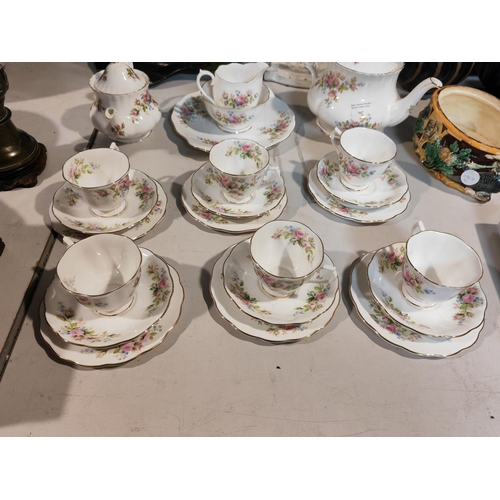 547 - Royal Albert Moss Rose Patterned Tea Set