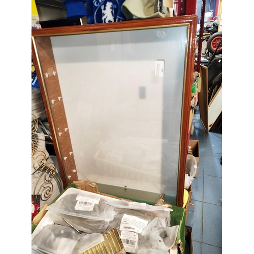 629 - Wall Display Cabinet