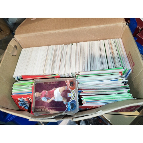 319 - Very Large Selection Of Match Attax Football Cards