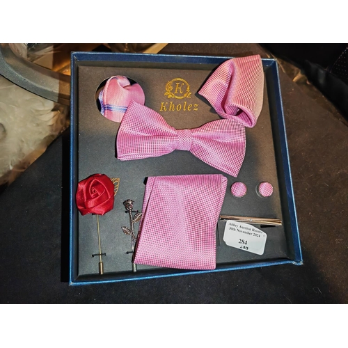 284 - Gentlemen'S Pink Set Consisting Of Bow Tie, Tie, Cufflinks, Handkerchief, Tie Clip Plus 2 Brooches