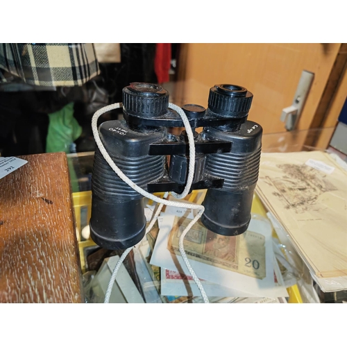 291 - Cat Eye 10 X 40 Field 6.5 Binoculars All Functioning