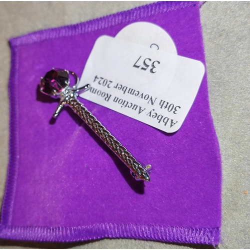 357 - Vintage Scottish Sword Amethyst Brooch