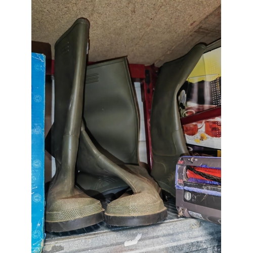 240 - 2 Pairs Of Dunlop Wellies Size 5 Unused