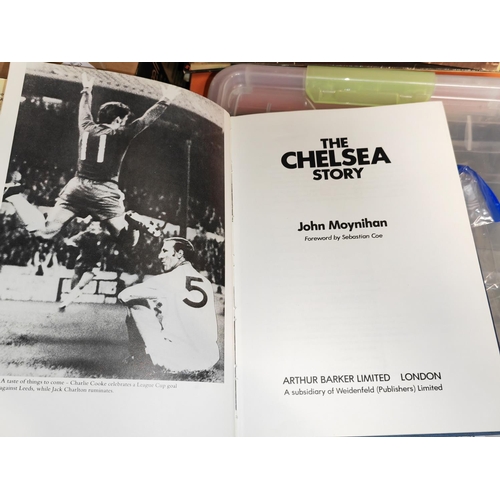 249 - Chelsea Book 1St Edition H/B Signatures