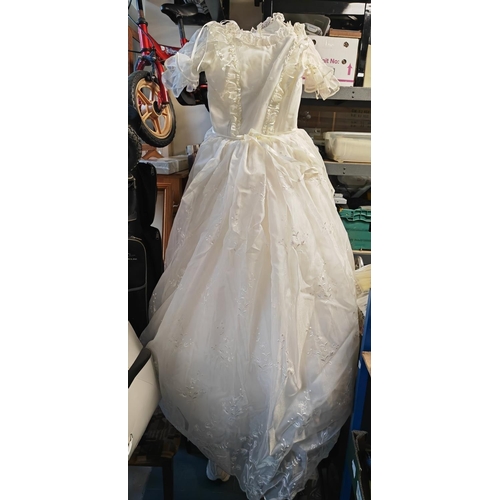 66 - Wedding Dress By Berketex Size 10