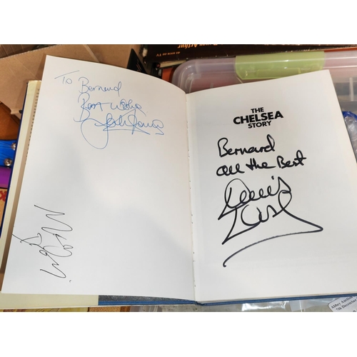 249 - Chelsea Book 1St Edition H/B Signatures