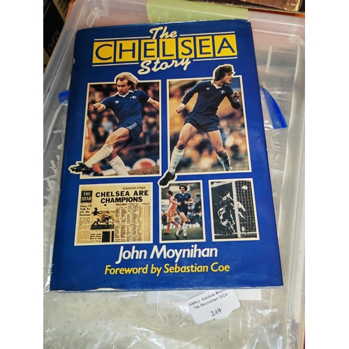 249 - Chelsea Book 1St Edition H/B Signatures