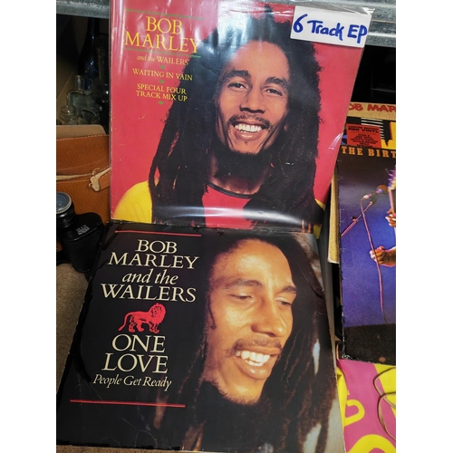 261 - 5 Bob Marley Vinyl Lp'S