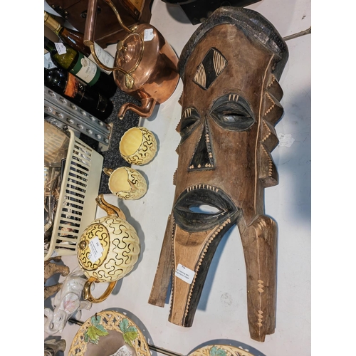 516 - Wooden Carved African Face Mask