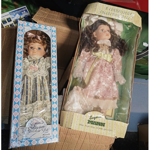 262 - Box Of 6 Dolls Unused In Boxes Mostly Leonardo