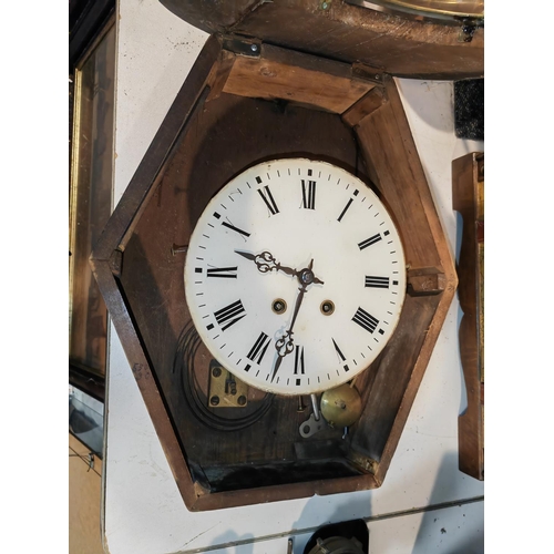 536 - Large Decorative Wall Clock