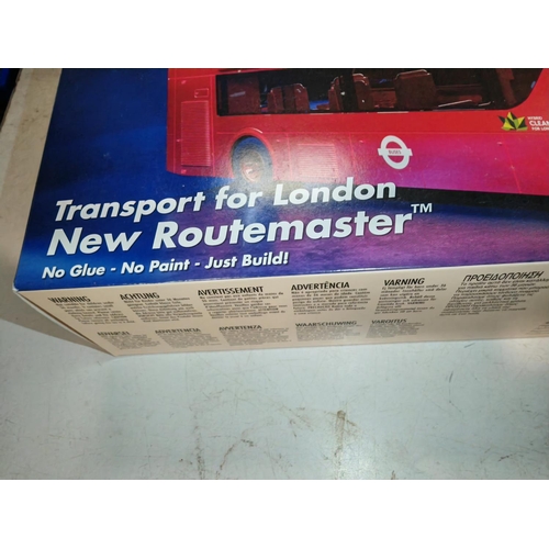 6 - Airfix Quick Build Transport For London New Routemaster Bus Kit Unused In Box