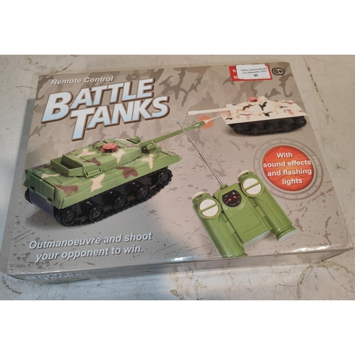 46 - Remote Controlled Battle Tanks Game