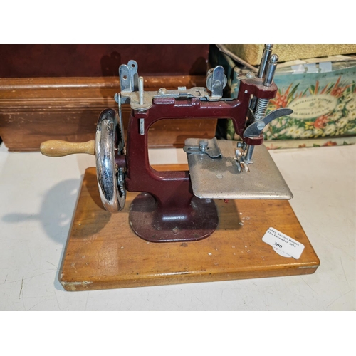 300 - Old Miniature Sewing Machine