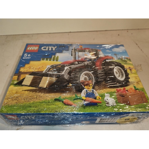 355 - Lego City Tractor Kit No 60287 Factory Sealed