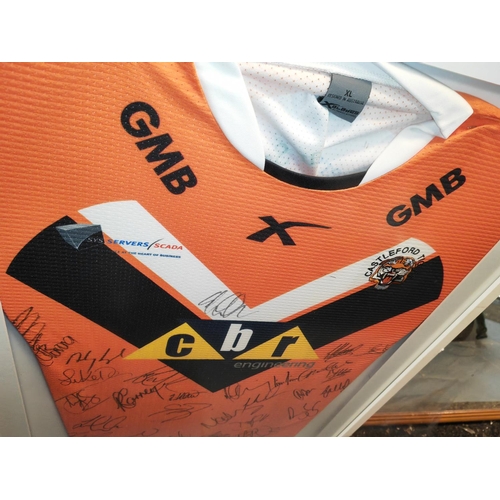 60 - Castleford Tigers Signed Rugby Shirt Framed