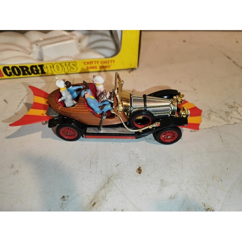 88 - Corgi Chitty Chitty Bang Bang Diecast Car No 266 1967 Edition With Original Box |(Box Has Slight Dam... 