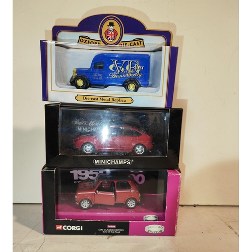 395 - Corgi Mini Classic Edition End Of The Road, Mini Champs Ford Focus 2004, Oxford Diecast Ve Advertisi... 