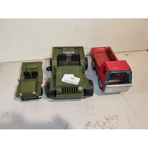 220 - Bandi Line Tin Plate Truck Plus 2 Plastic Army Jeeps