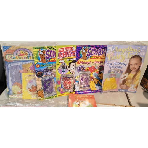 242 - 40 Mixed Toys With Magazines In Packaging Including, Teddy Bears, Scooby Doo, Angelina'S Fairy Tales... 