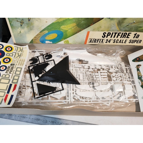 254 - Airfix Spitfire 1A 24Th Scale Super Kit Series 12 Complete In Box