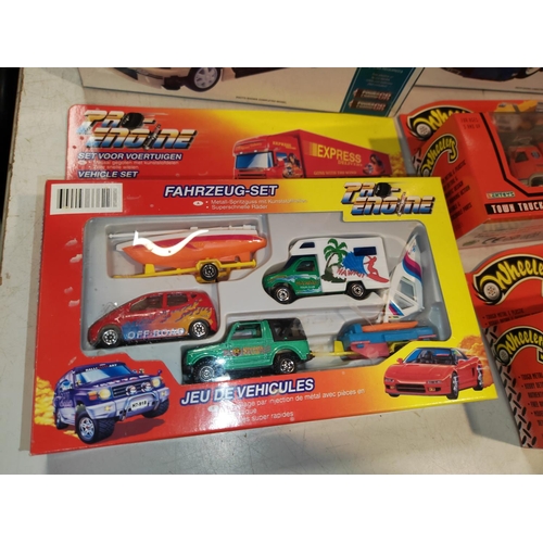 256 - Selection Of Boxed Diecast Cars And Model Kits