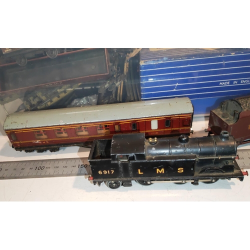 258 - Large Quantity Of Hornby Engines, Trucks, Carriages Etc