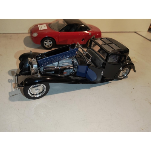 284 - 2 Diecast Diecast Cars 1 Is A 1930 Bugatti Royale Coupe Napoleon