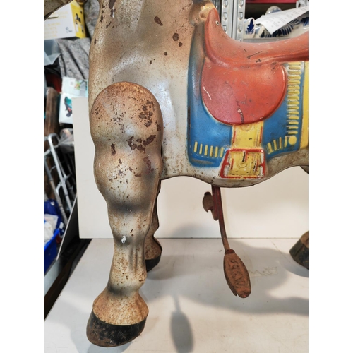 341 - Triang Mobo Vintage 1950'S Tin Plate Walking Horse