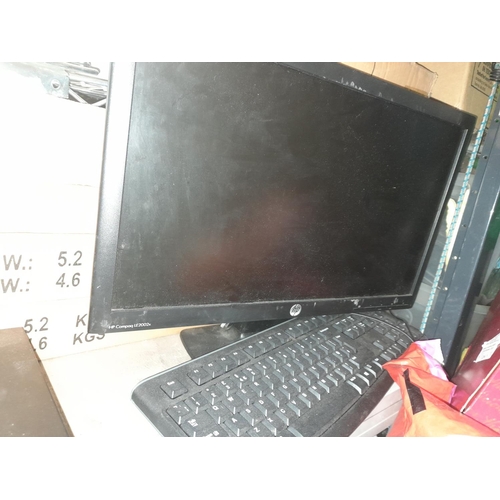 669 - Tft Monitor Plus Keyboard