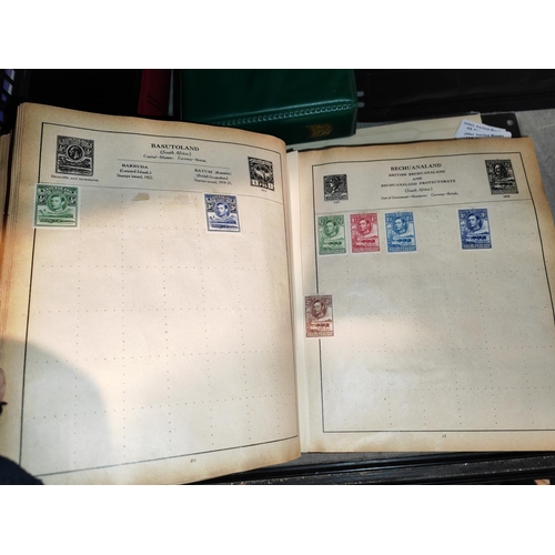 538 - Viceroy Stamp Album Of Stamps