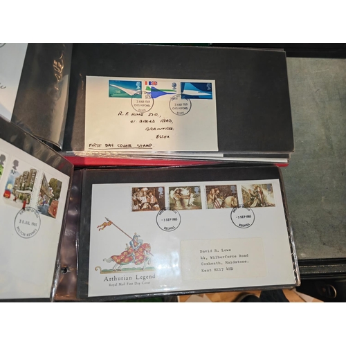 555 - 2 Folders Of First Day Covers