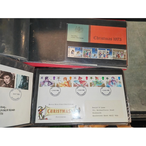 555 - 2 Folders Of First Day Covers