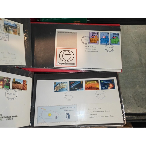 555 - 2 Folders Of First Day Covers