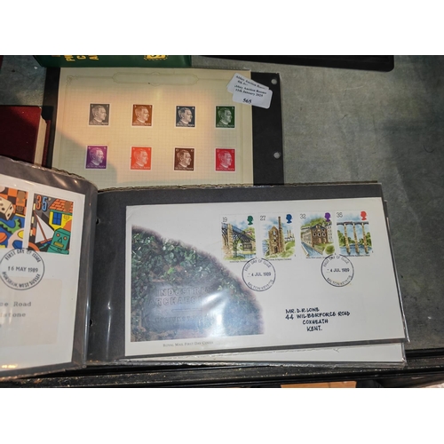 558 - Folder Of First Day Covers