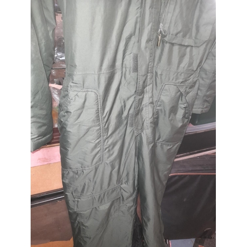 43 - Giant Fishing Suit Size Xl