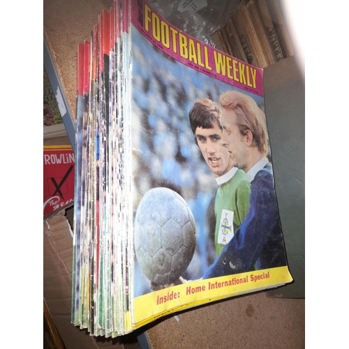 14 - 63 Jimmy Hills Football Weekly Magazines 1968-70