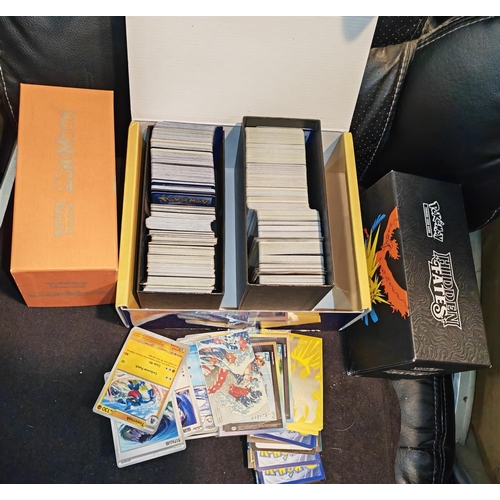 274 - Over 1000 Japanese, English And China Mint Pokemon Cards With Loads Of Holo'S