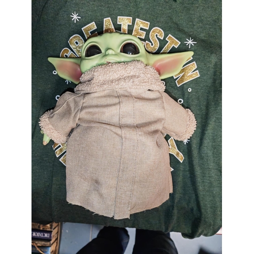 240 - Star Wars Mattel Yoda Plus T-Shirt