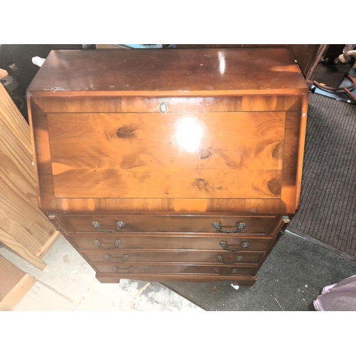 61 - Yew Wood Bureau