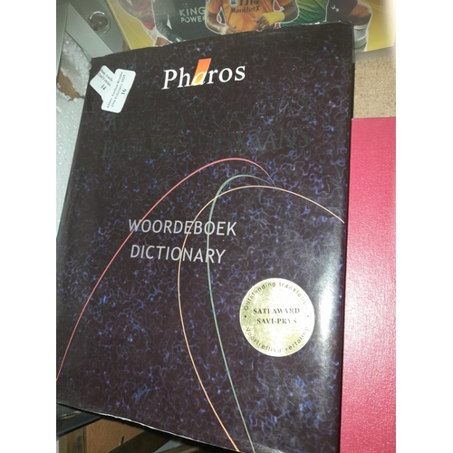 16 - Afrikaans - English Pharos Dictionary