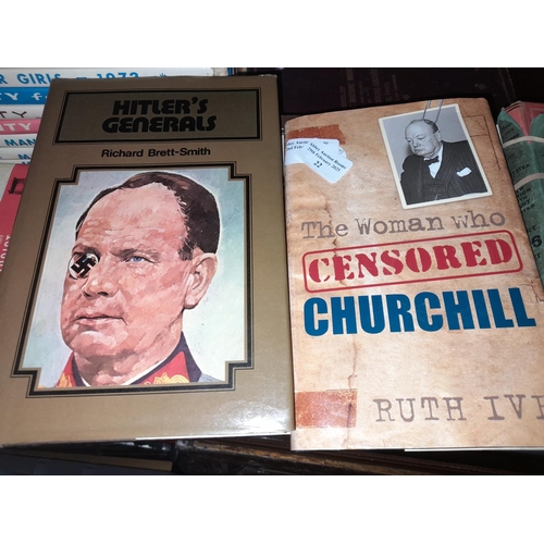 22 - Churchill Book 2008 And Hitlers Generals Books