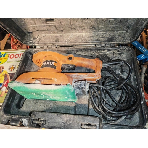 654 - Worx Sander Working