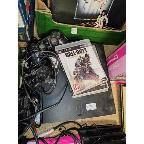 201 - Playstation 3 Games Console Plus 3 Controllers, Cables And 3 Games Powers Up But Doesn'T Seem To Rea... 