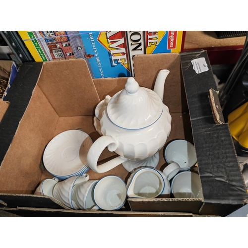 207 - Spanish White With Blue Rim Teaset