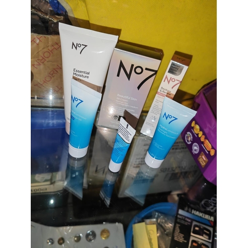 277 - Selection Of No7 Beauty Products