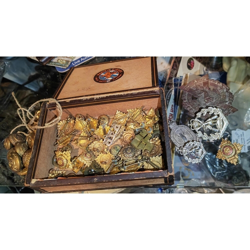 291 - Box Of Assorted Badges And Buttons