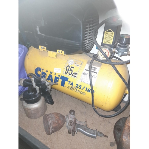 83 - Craft Power Oil Free Compressor With 2 Paint Sprayers No Leads Working