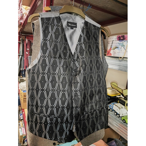 707 - 4 Men's Waist Coats Size 40/42