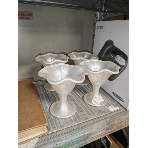 258 - 4 Glass Sundae Dishes